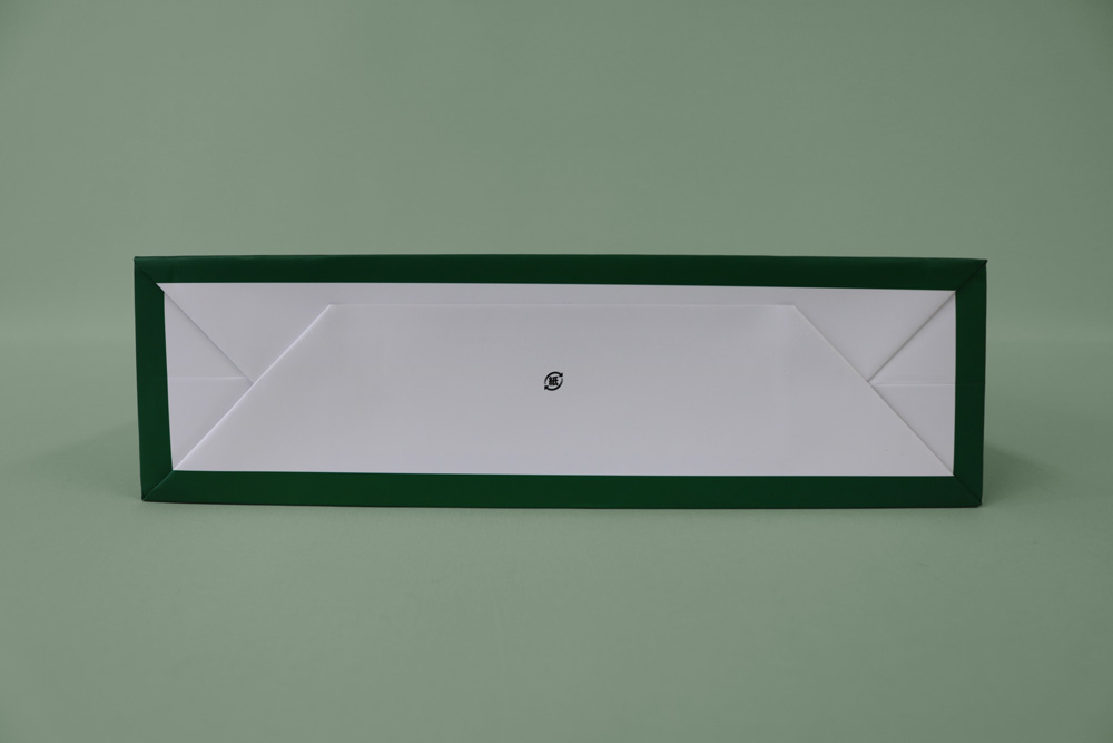 コート紙+マットPP加工 オフセット印刷4色フルカラーの別注紙袋の底面画像