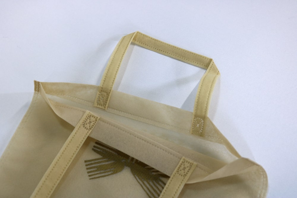 PP不織布40ｇ/㎡ のシルク印刷片面１色のセミオーダー不織布バッグの入れ口画像