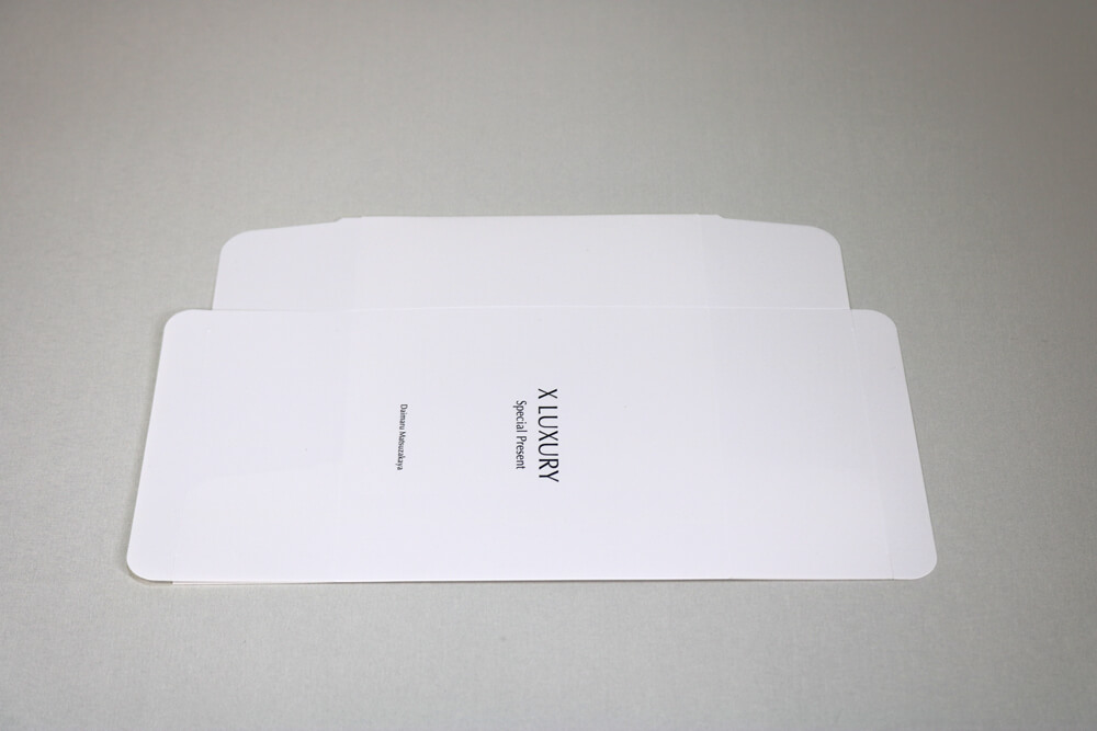 LIMEX300μにUVオフセット印刷１色した組立て紙箱の畳状態画像