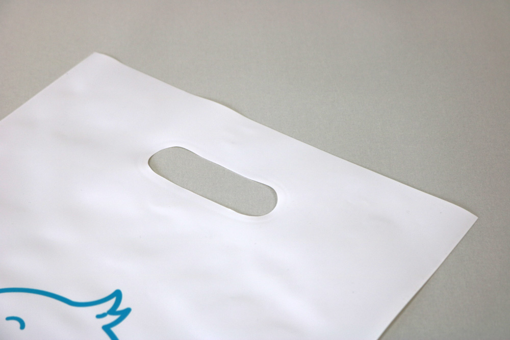 LIMEX 0.08㎜厚のグラビア印刷片面１色の小判穴抜きポリ袋の入れ口画像