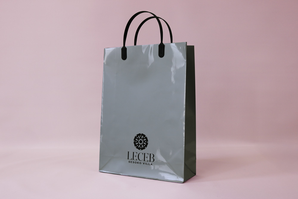 『LECEB SESOKO VILLA』さまの手提げ紙袋